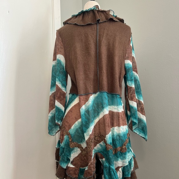 Brown and Teal Ruffled Cardigan - Picture 5 of 6